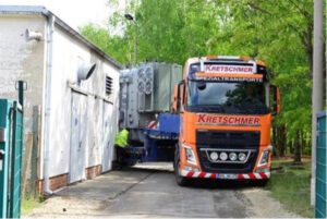 lkw eng am haus